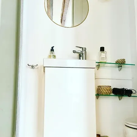 Electra Mini-studio Apartment